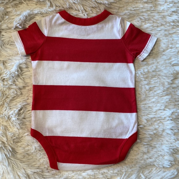 6 Month Carter’s Swim Set, Gap 0-3 Month Onesies Blue& Red Stripes, Gap 0-3 Camo - Picture 13 of 16